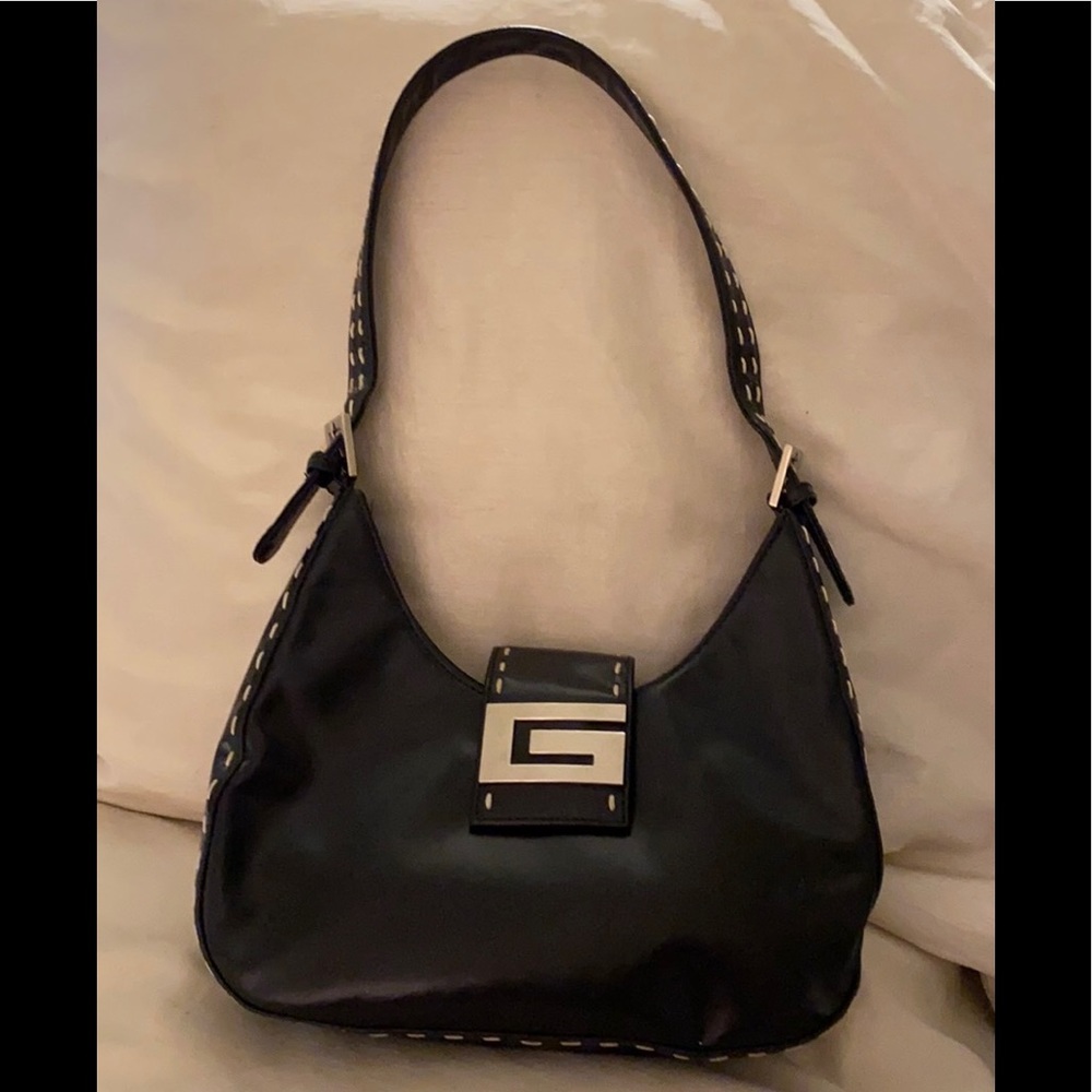 Guess handbag black with white stitching